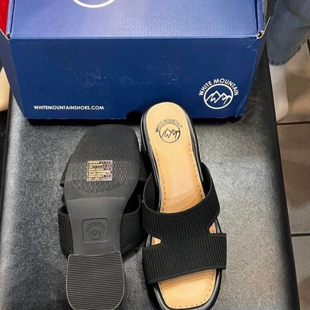 White Mountain Sandals - Picture 4 of 4